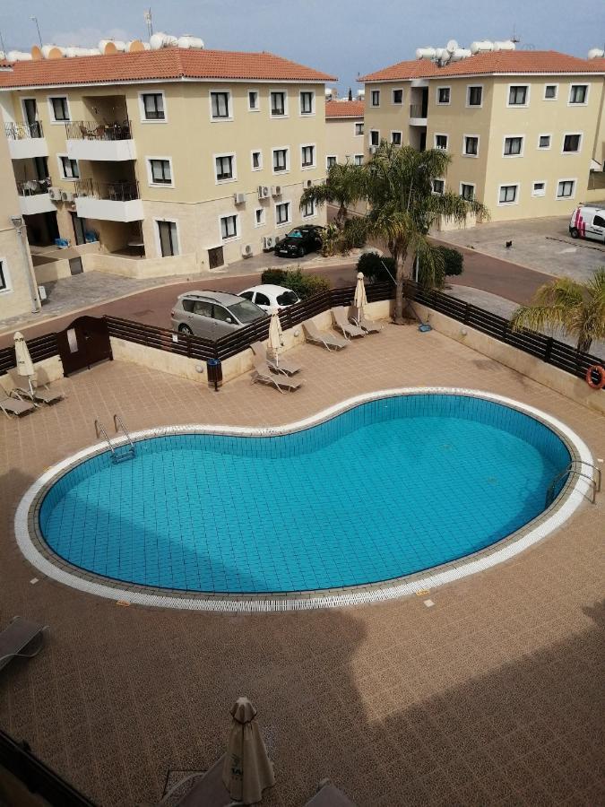 Barlee'S Apartment Paralimni Exterior foto